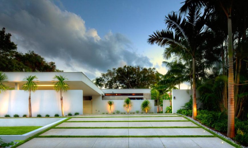 30 Homes That Show Off Their Top-Notch Modern Driveway